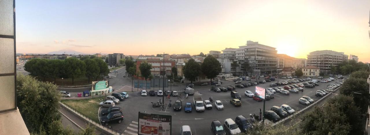 פסקרה Appartamento Ristrutturato ,In Centro A 200 M Dal Mare מראה חיצוני תמונה